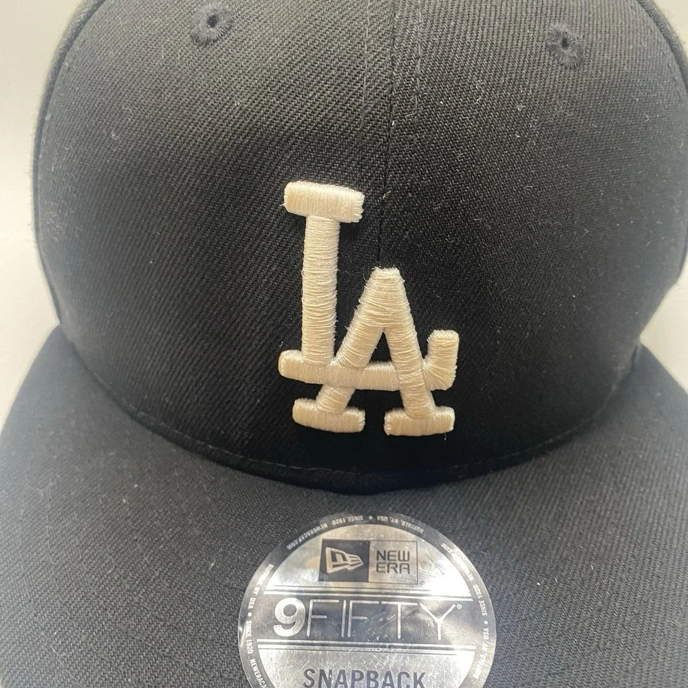 Los‎ Angeles Dodgers Hat Blackout New Era Black 9Fifty SnapBack Cleaned VGC - Picture 3 of 10